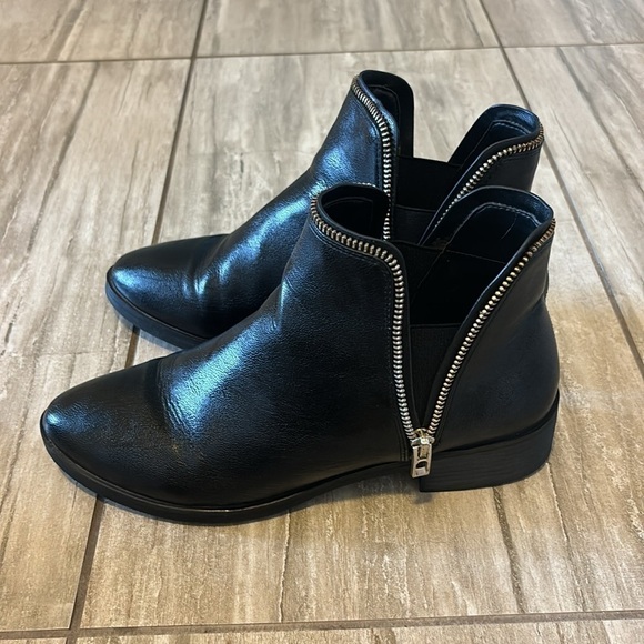 UMIGON BOOTS - BLACK size 8 - Picture 5 of 9